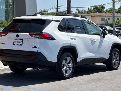 Certified 2024 Toyota RAV4 LE AWD/4WD image 5