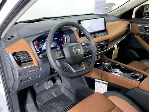 New 2026 Nissan Rogue Platinum w/ Platinum Premium Package image 9