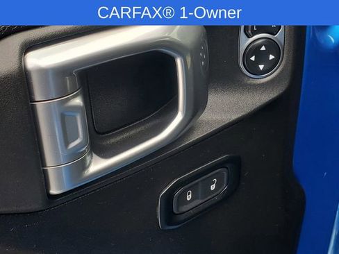 Used 2024 Jeep Wrangler Unlimited Rubicon image 16