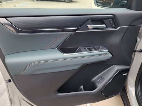 New 2026 GMC Acadia AT4 w/ Luxury Package image 13