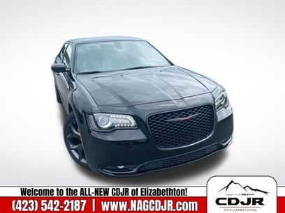 New 2023 Chrysler 300 S w/ Comfort Group
