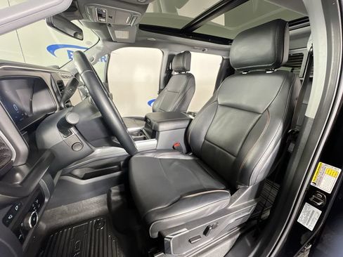 Used 2023 Ford F350 Lariat w/ Lariat Ultimate Package AWD/4WD image 21