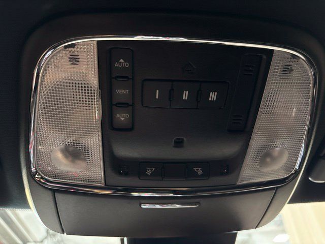 Used 2023 Dodge Charger R/T w/ Daytona Edition Group RWD image 29