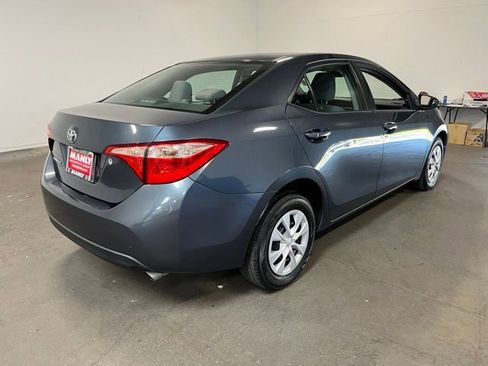 Used 2017 Toyota Corolla L w/ Carpet Mat Package (TMS) FWD image 3