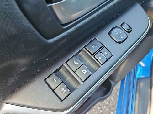 Used 2017 Toyota Camry SE FWD image 15
