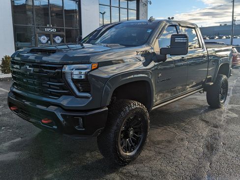 Used 2025 Chevrolet Silverado 2500 LTZ w/ Trail Boss Package image 2