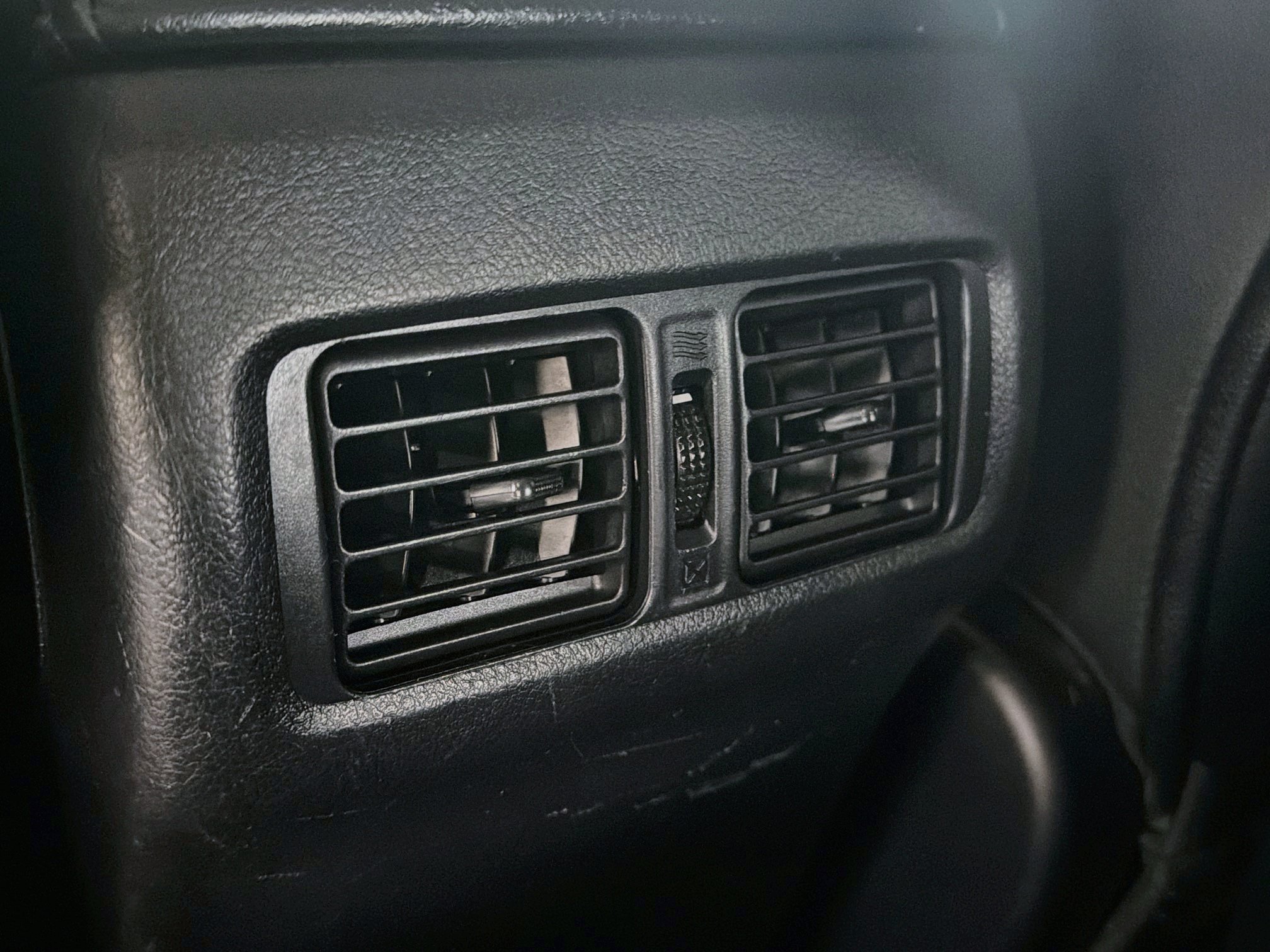 Used 2012 Toyota 4Runner Limited AWD/4WD image 27