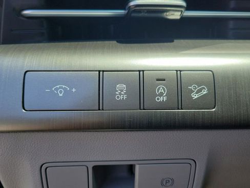 Certified 2026 Hyundai Kona SE FWD image 17