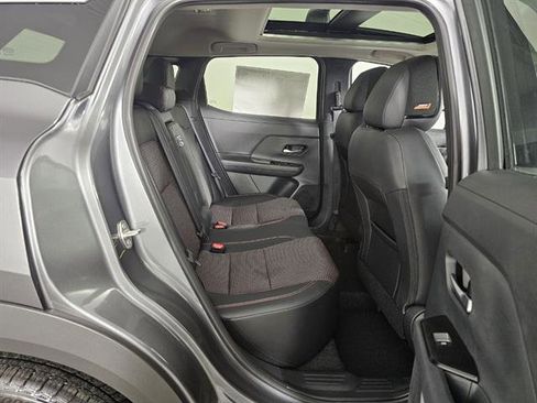 New 2026 Nissan Kicks SR w/ SR Premium Package AWD/4WD image 15