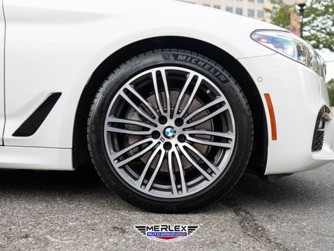Used 2018 BMW 540i image 9