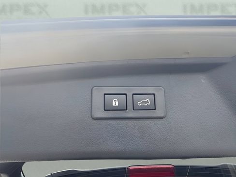 Used 2025 Subaru Outback Premium AWD/4WD image 19