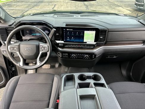 Used 2026 Chevrolet Silverado 1500 RST AWD/4WD image 24