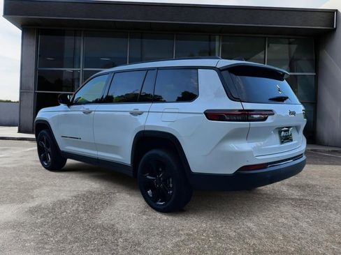 New 2025 Jeep Grand Cherokee L Altitude image 5