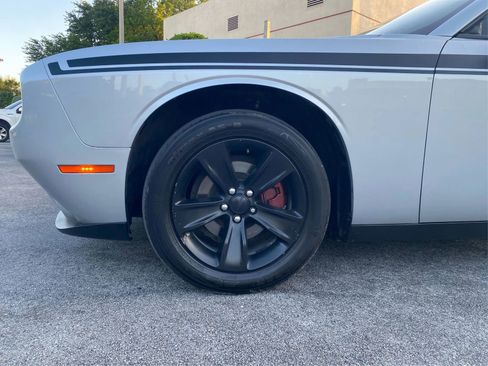 Used 2020 Dodge Challenger SXT RWD image 14