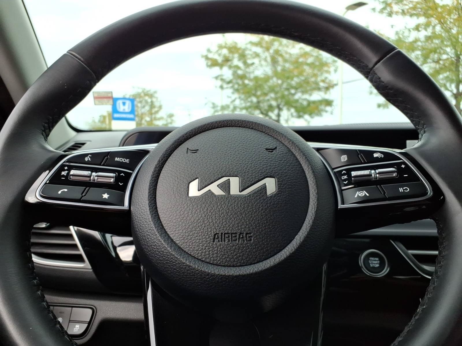 Used 2024 Kia Seltos S AWD/4WD image 26