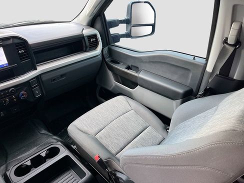 Used 2023 Ford F250 XL w/ XL Chrome Package RWD image 21