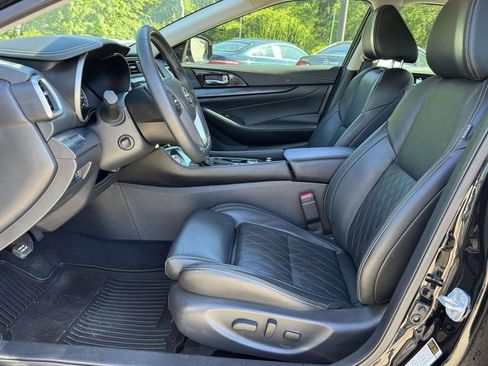 Used 2023 Nissan Maxima Platinum w/ Sport Mat Group FWD image 19