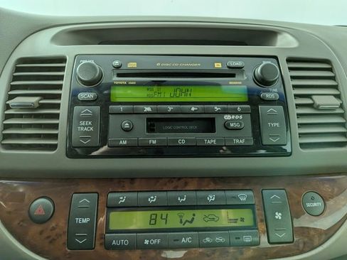 Used 2003 Toyota Camry LE image 15