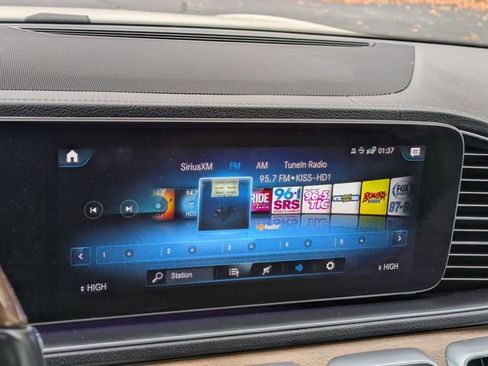 Used 2023 Mercedes-Benz GLS 580 GLS 580 image 23