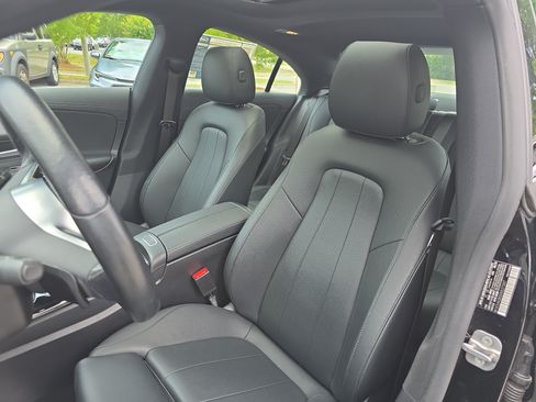 Used 2025 Mercedes-Benz CLA 250 image 14