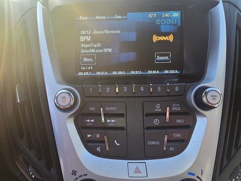 Used 2017 Chevrolet Equinox LS image 35