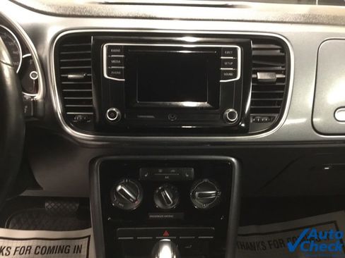 Used 2019 Volkswagen Beetle 2.0T S image 49