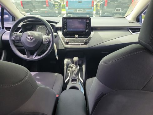 Used 2022 Toyota Corolla LE FWD image 16