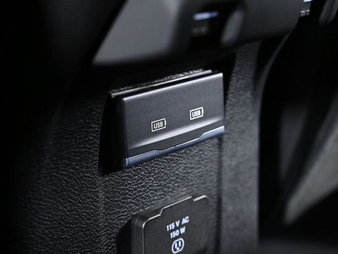 Used 2024 Jeep Wrangler High Altitude image 32