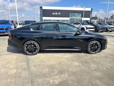 New 2026 Kia K4 GT-Line image 9
