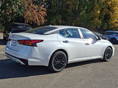 New 2025 Nissan Altima 2.5 SV w/ SV Special Edition Package image 5