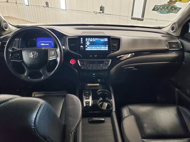 Used 2019 Honda Pilot Touring image 11