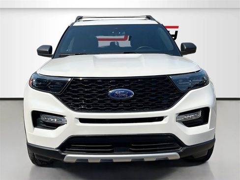 Used 2022 Ford Explorer Timberline image 2