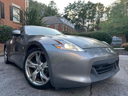 Used 2009 Nissan 370Z Coupe w/ Sport Pkg image 6