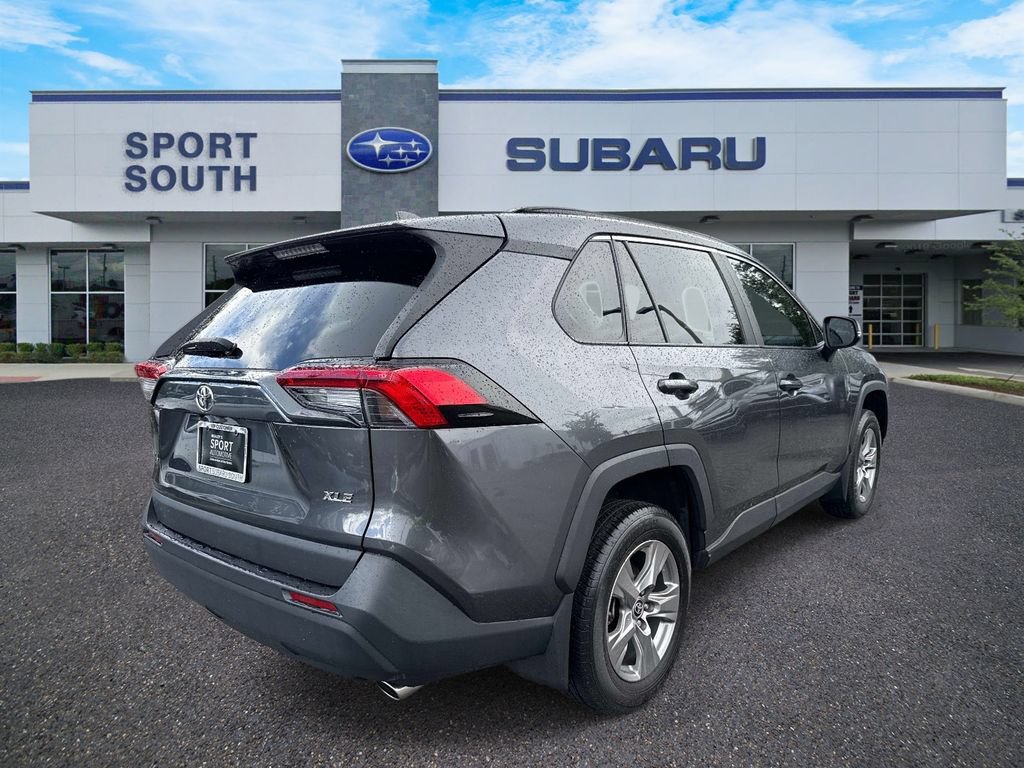 Used 2024 Toyota RAV4 XLE FWD image 3