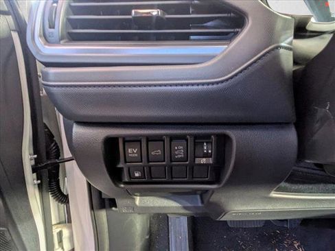New 2025 Subaru Forester Limited image 17