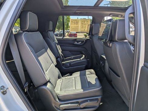 Used 2023 Chevrolet Tahoe Premier w/ Advanced Technology Package AWD/4WD image 37
