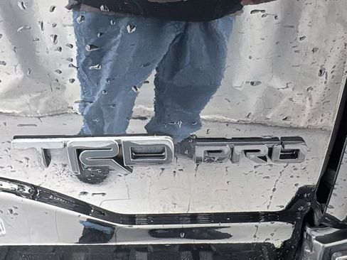 Used 2019 Toyota Tacoma TRD Pro image 38