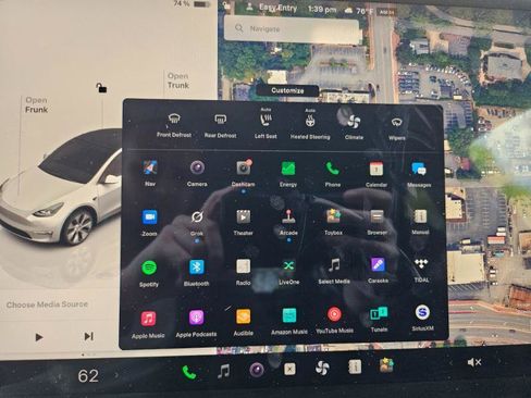 Used 2023 Tesla Model Y Long Range image 43