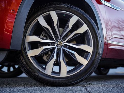 Used 2022 Volkswagen Atlas SEL Premium image 18