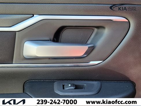 Used 2025 RAM 1500 Big Horn RWD image 18