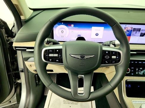 Used 2025 Genesis GV80 2.5T Advanced AWD/4WD image 14