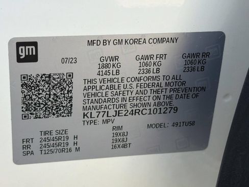 Used 2024 Chevrolet Trax RS w/ Driver Confidence Package FWD image 36