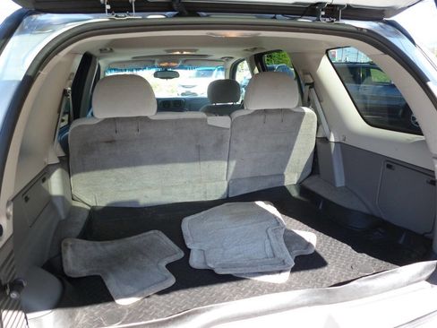 Used 2008 Chevrolet TrailBlazer LT w/ Sun And Sound Package AWD/4WD image 32
