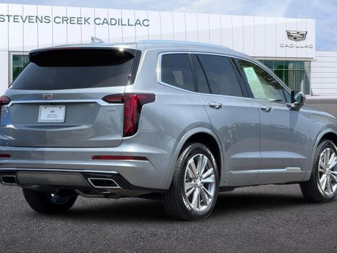 Certified 2025 Cadillac XT6 Premium Luxury FWD image 3
