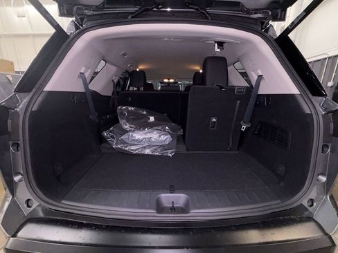 New 2026 Nissan Pathfinder SV image 24