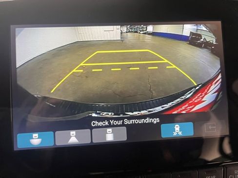 Used 2018 Honda Odyssey Touring image 25