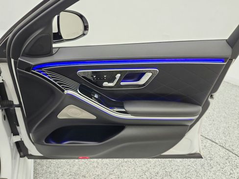 Certified 2024 Mercedes-Benz S 580e 4MATIC Sedan image 21