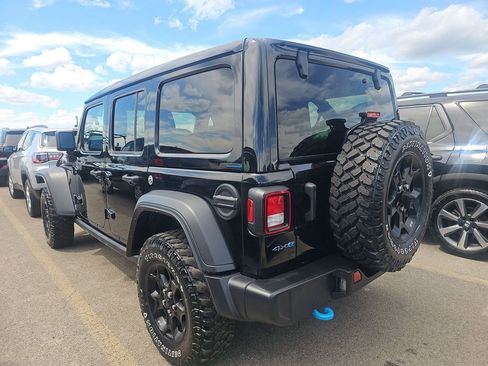 Used 2023 Jeep Wrangler Unlimited w/ Sun & Screen Package AWD/4WD image 4