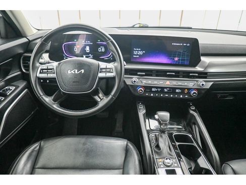 Used 2024 Kia Telluride S image 27