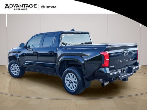 Used 2024 Toyota Tacoma SR5 AWD/4WD image 6